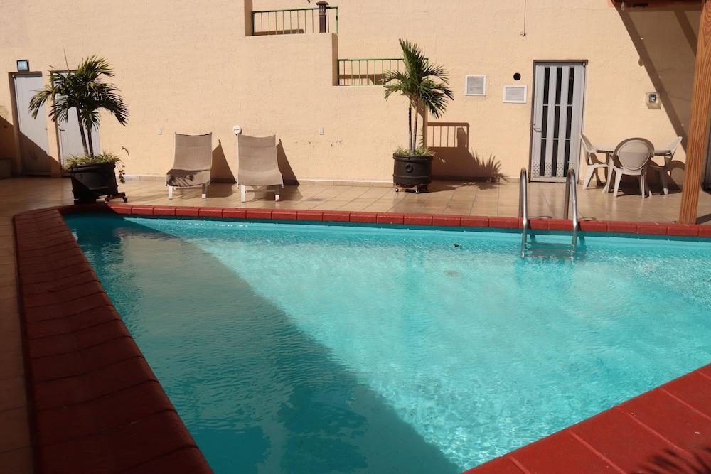 Hotel Santa Irene Guadalajara Exterior photo