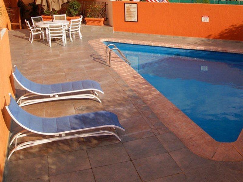 Hotel Santa Irene Guadalajara Exterior photo